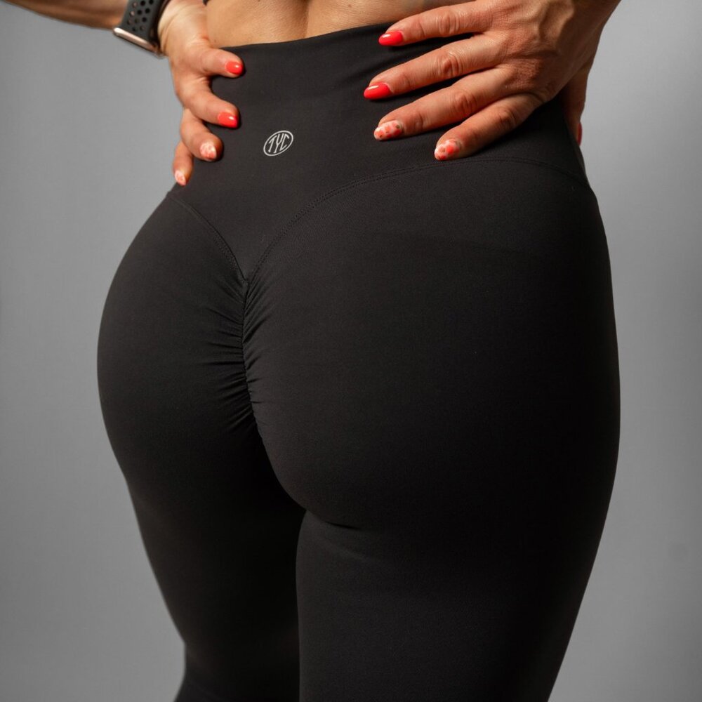 NEW Effortless Scrunch Capris- Black